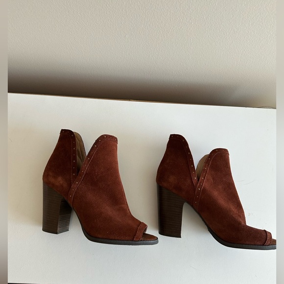 Lucky Brand Women's Libeth Booties Heels Brown Suede Leather Heels-  Size 9 - Picture 2 of 8